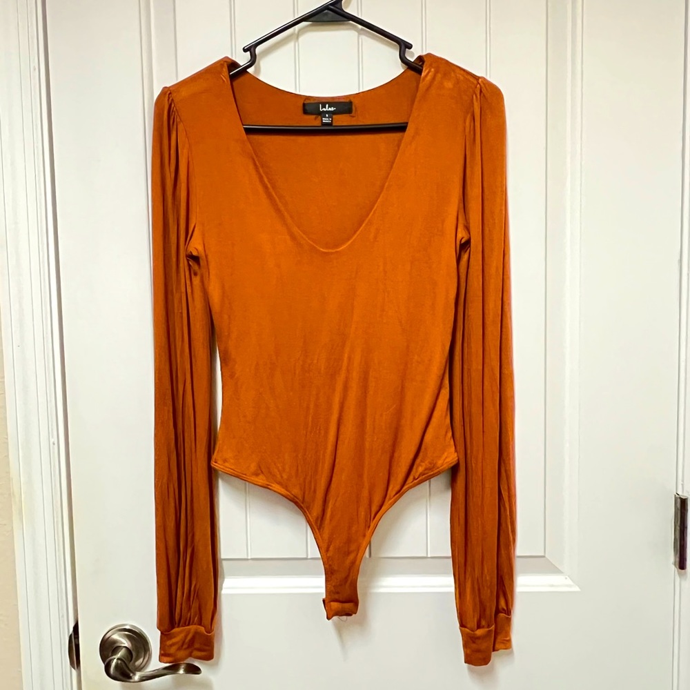 Kaylene V-Neck Balloon Sleeve Bodysuit